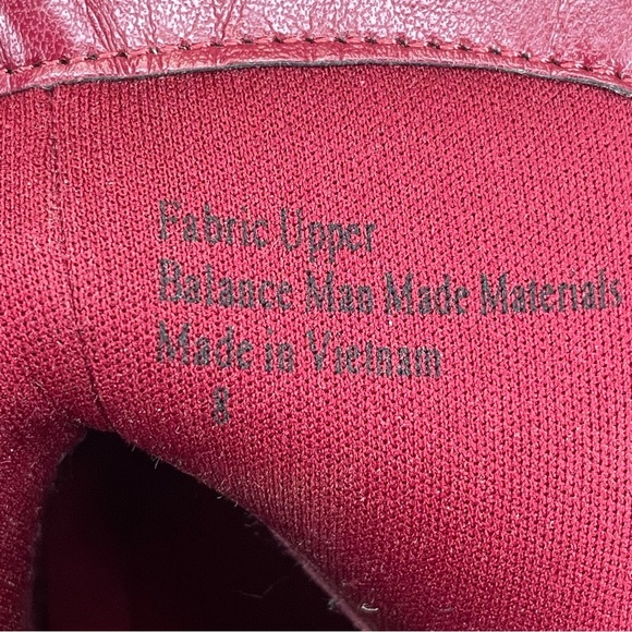 Andrea Grace Women's deep red suede Ankle Boots. Size 8. Pre-owned. Bootie’s. - Picture 6 of 6